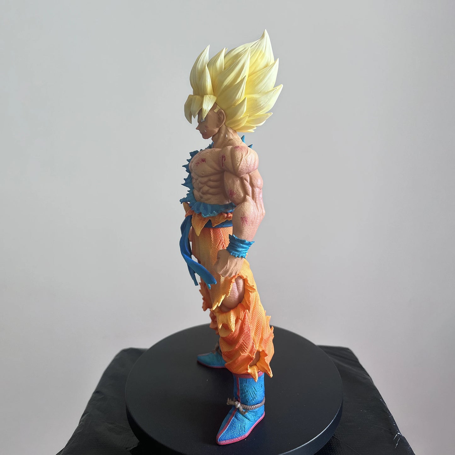 Figura Goku SSJ Bandai Original